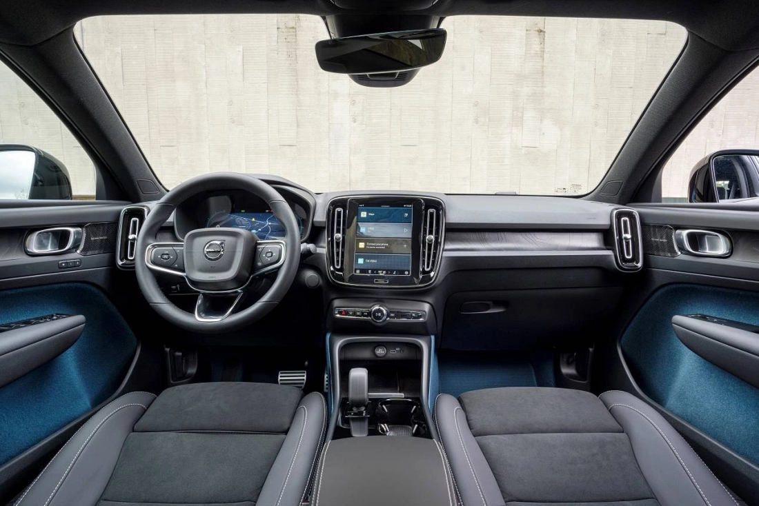 Volvo C40 Recharge SUV coupé électrique intérieur